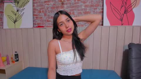 Sophie online show from 02.24.25