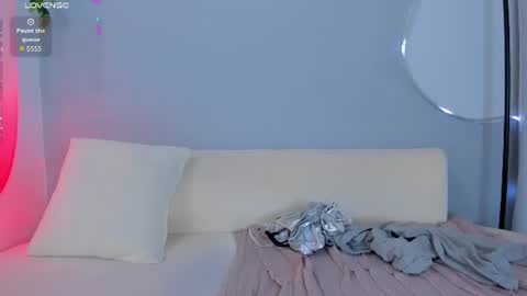 Sophie online show from 07.28.26
