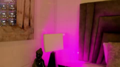 Sophie  online show from 12.20.25