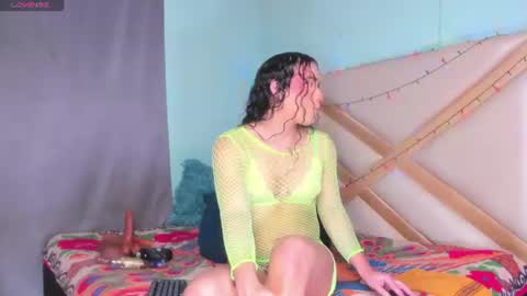 Snapshot of sophiee_sweets chatting on 06.18.26 Shophiee online show from 06.18.26