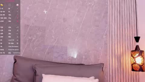 Snapshot of sophiee_velvet chatting on 02.25.25 online show from 02.25.25