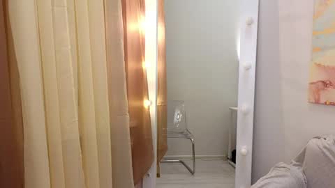 Snapshot of sophieee_lee chatting on 12.01.24 Sophie online show from 12.01.24