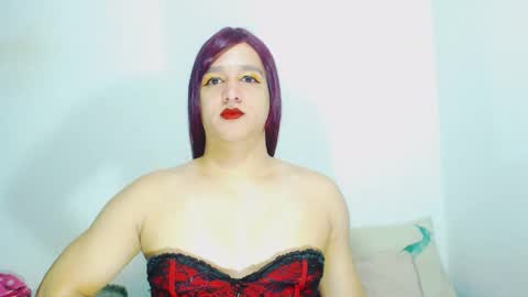 sophiehillsxo online show from 05.18.26