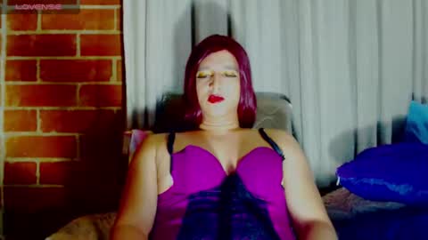 sophiehillsxo online show from 08.07.26