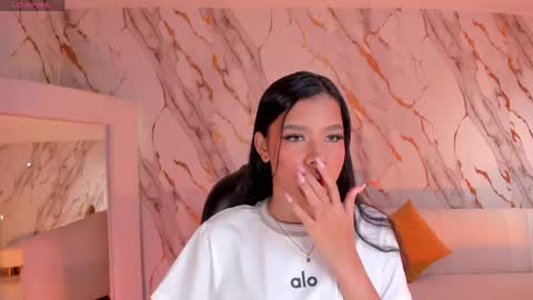 Sophie Houston online show from 05.28.26