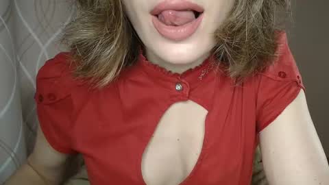 Snapshot of sophiemisss chatting on 03.13.26 Sophiemisss online show from 03.13.26