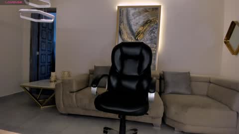 Snapshot of sophiepalmerx chatting on 01.15.25 Sophie Palmer online show from 01.15.25