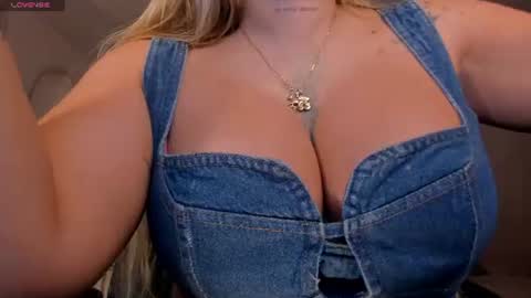 Sophie  Palmer online show from 06.15.26