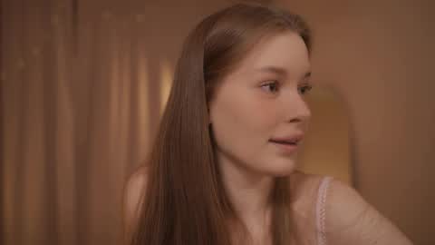 Snapshot of sophiephoria chatting on 03.12.25 Sophie Next stream 3 online show from 03.12.25