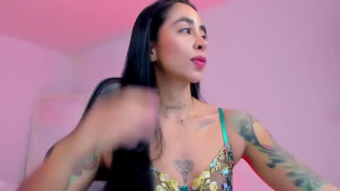 sophierooy online show from 05.08.26