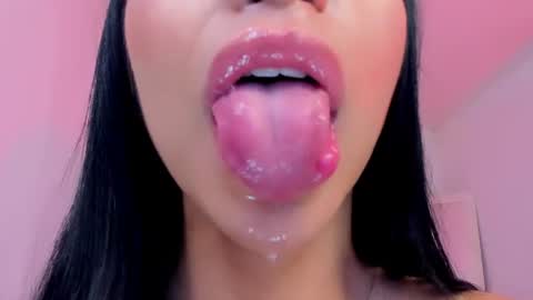 sophierooy online show from 07.12.26