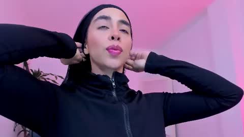 sophierooy online show from 07.18.26