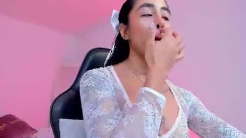 sophierooy online show from 08.04.26