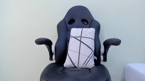 Snapshot of sophieturner_mg chatting on 06.16.26 sophieturner_mg online show from 06.16.26