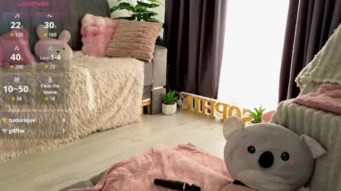 Sophie online show from 04.09.26