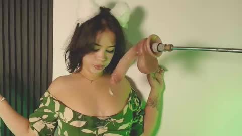 Snapshot of sophiie18__ chatting on 11.12.25 sofi online show from 11.12.25