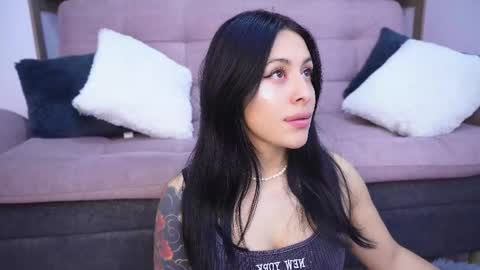 Snapshot of sophiiecums chatting on 02.13.26 Sophiie online show from 02.13.26