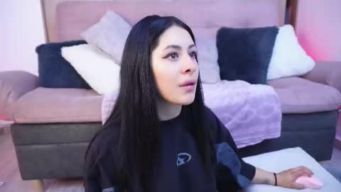 Snapshot of sophiiecums chatting on 03.17.26 Sophiie online show from 03.17.26