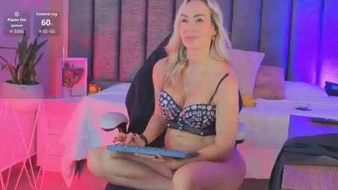 Sophi online show from 07.20.26