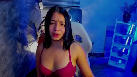 Sophy  online show from 04.04.26