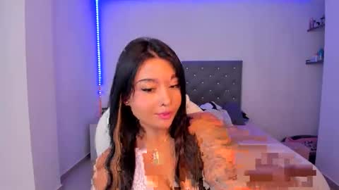 Sophy Bunny online show from 12.22.25