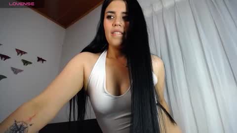 Snapshot of sopphy_white chatting on 03.29.26 Sophy online show from 03.29.26