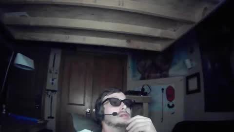 Snapshot of sorealzlifted chatting on 12.22.25 sorealzlifted online show from 12.22.25