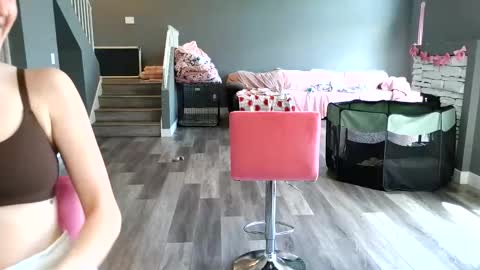 McKenzie Mae online show from 04.30.26