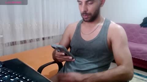 Snapshot of sorrymybadd chatting on 12.15.25 luis online show from 12.15.25