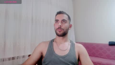 Snapshot of sorrymybadd chatting on 12.17.25 luis online show from 12.17.25