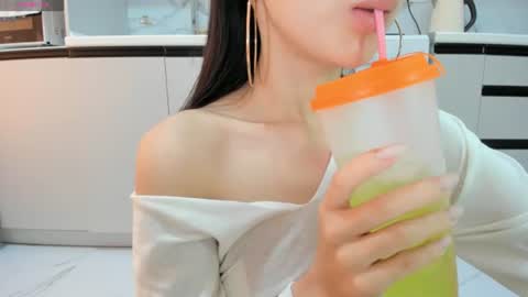 Snapshot of soul_mi chatting on 07.29.26 Mia online show from 07.29.26