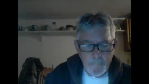 Snapshot of sounman chatting on 11.14.25 sounman online show from 11.14.25