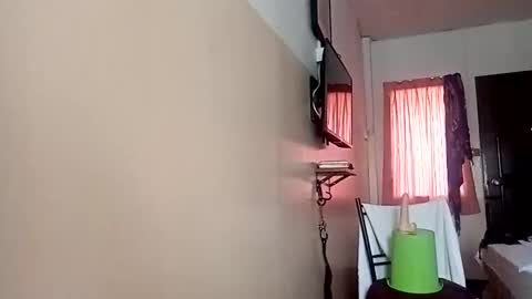 Candy   online show from 09.17.25