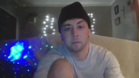 Snapshot of southernpeach95 chatting on 11.28.25 SouthernPeach online show from 11.28.25