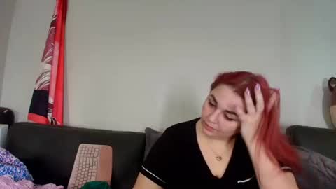 Snapshot of southwestsugar chatting on 10.27.25 southwestsugar online show from 10.27.25