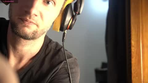 Snapshot of soy_chris chatting on 03.05.25 Chris online show from 03.05.25