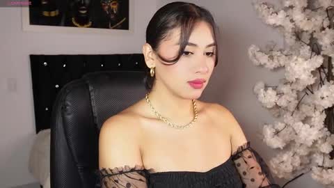 Snapshot of soy_daniela1 chatting on 11.20.25 Daniela online show from 11.20.25