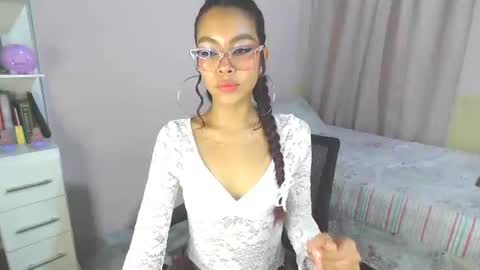 Snapshot of soy_miauhg chatting on 07.24.26 Miauhg online show from 07.24.26