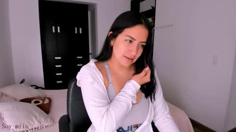 MIA online show from 03.10.25