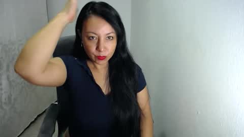 Snapshot of soyelena46 chatting on 05.28.26 soy Elena online show from 05.28.26