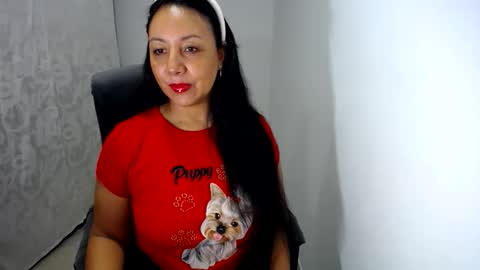 Snapshot of soyelena46 chatting on 06.08.26 soy Elena online show from 06.08.26