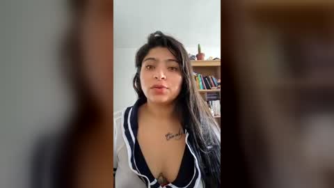 Adeline independent model online show from 07.22.26