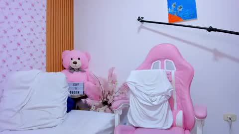 SoyQueen online show from 05.06.26