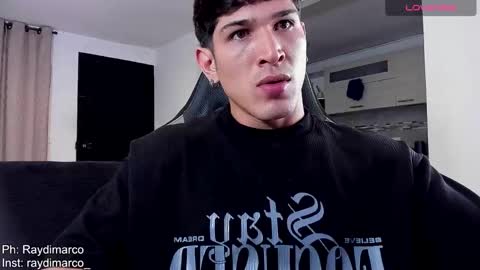 Snapshot of soyraydimarco_ chatting on 11.12.25 RayDimarco independent model online show from 11.12.25