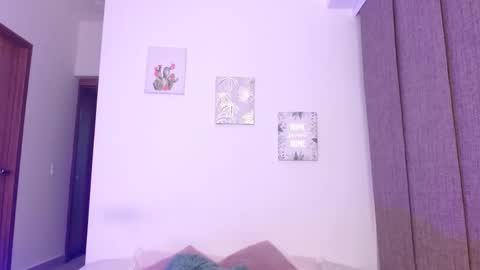 Snapshot of soysilvanna_ chatting on 03.27.26 online show from 03.27.26
