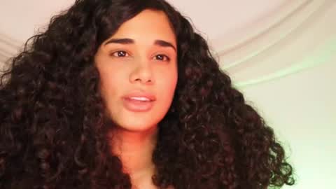 You want to talk to me more personal follow me in My Channel VIP  50 the discount       online show from 03.01.25