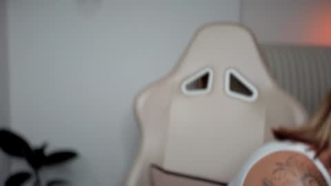 Snapshot of soytulu_ chatting on 12.02.24 brisa  s online show from 12.02.24