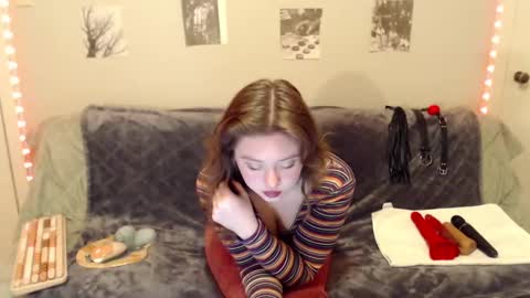 Snapshot of spacebooty19 chatting on 01.12.25 Ruby online show from 01.12.25