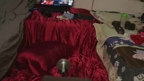 Snapshot of spandexfemboy chatting on 12.20.25 spandexfemboy online show from 12.20.25