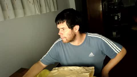 Snapshot of spanishboytenerife chatting on 02.15.25 spanish online show from 02.15.25